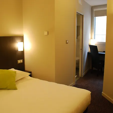 鲁瑟尼乌姆酒店 酒店 2*