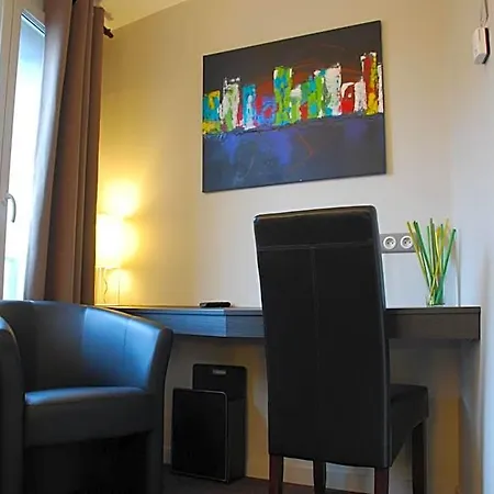 Ruthenium Hotel 2*