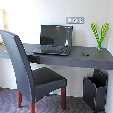 Ruthenium Hotel 2*