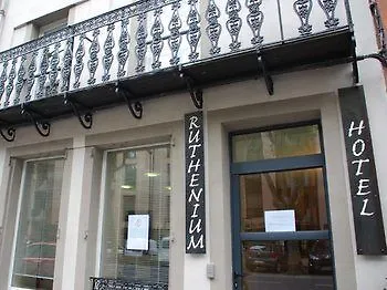 鲁瑟尼乌姆酒店 2*