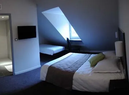 鲁瑟尼乌姆酒店 2*